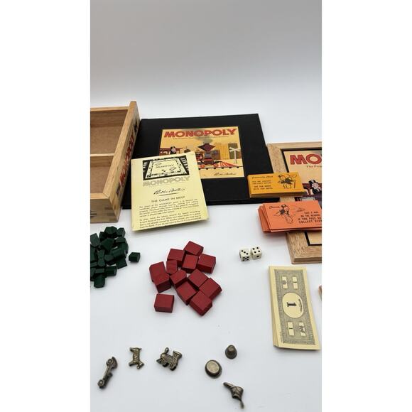 2001 Hasbro Parker Brothers Nostalgia Game Monopoly in Wooden Box Complete VG - Picture 13 of 16